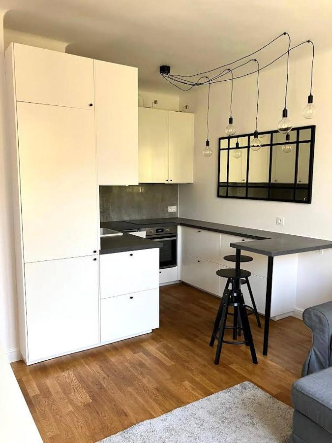 Cute Apartment In The City Center , 2-Beds , Wi-Fi - By Hik Apartments Varsóvia Exterior foto
